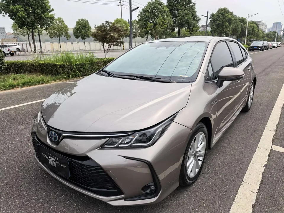 Toyota Corolla Corolla 2023 Intelligent Electric Hybrid Dual Engine 1.8L E-CVT Pioneer Edition 2023 — photo 1, buy with delivery to Moscow