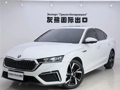 Skoda Octavia Octavia 2023 PRO TSI280 DSG Luxury Edition 2023 — фото 1, купить с доставкой в Москву