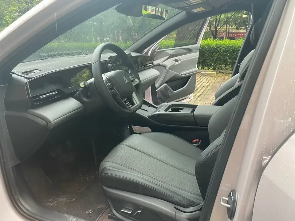 BYD Qin L EV Qin L EV 2025 470KM Leading Model 2026 — thumbnail 5