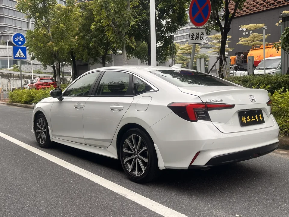 Honda Integra Style 2022 240TURBO CVT Deluxe Edition 2022 — thumbnail 2