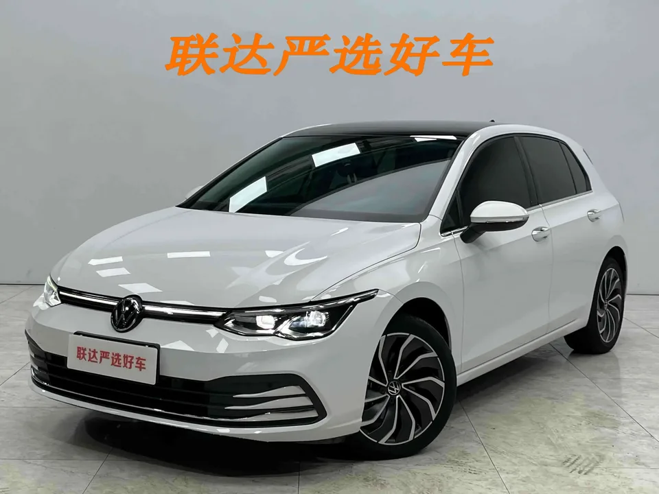 Volkswagen Golf golf 2021 280TSI DSG Pro 2022 — photo 1, buy with delivery to Moscow