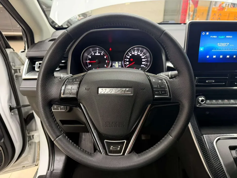 Haval M6 Haval M6 2021 PLUS 1.5T DCT Luxury Intelligent Connection 2022 — thumbnail 4