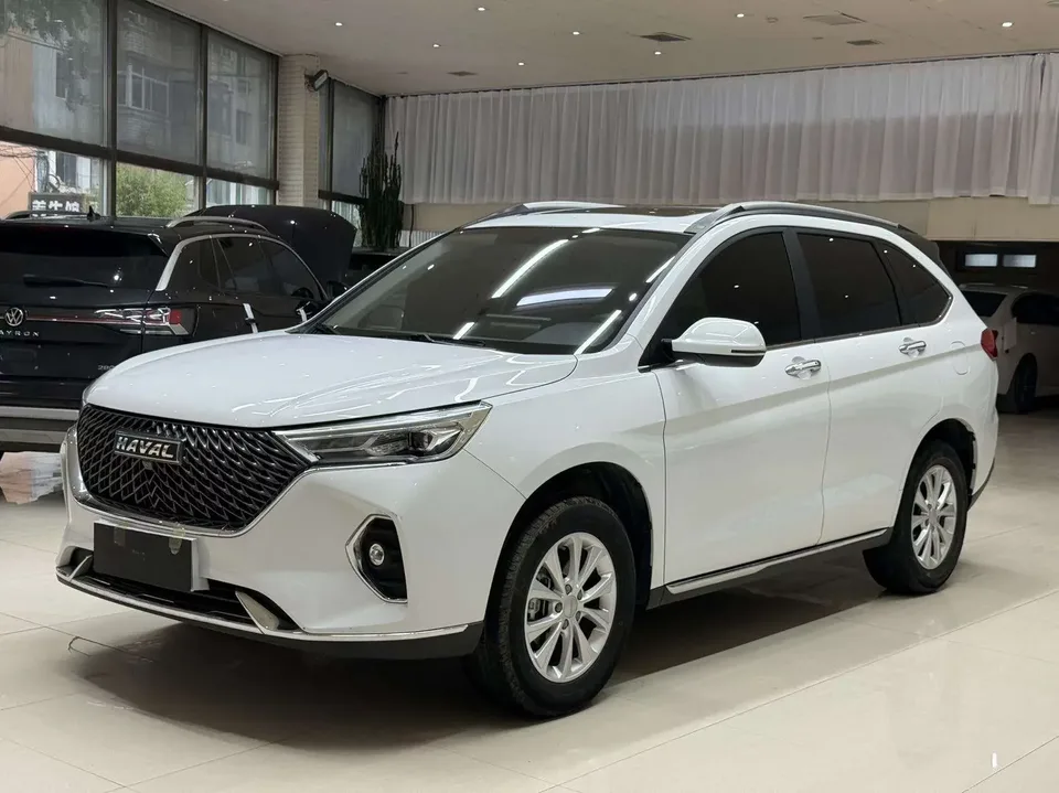 Haval M6 Haval M6 2021 PLUS 1.5T DCT Luxury Intelligent Connection 2022 — photo 1, buy with delivery to Moscow