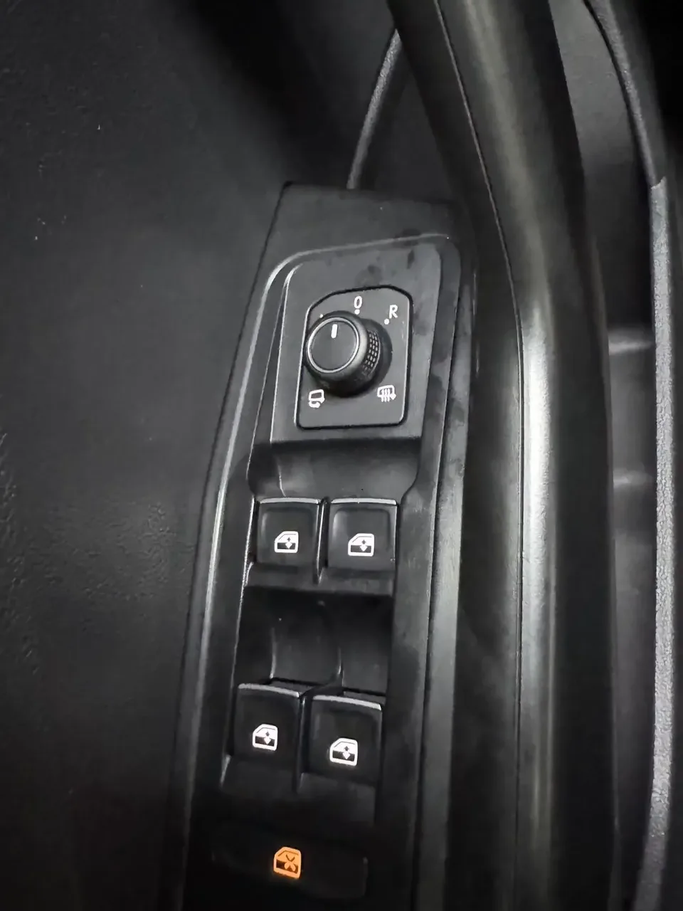 Volkswagen T-Roc TANG 2022 280TSI DSG 4WD Luxury Smart Edition 2022 — thumbnail 3