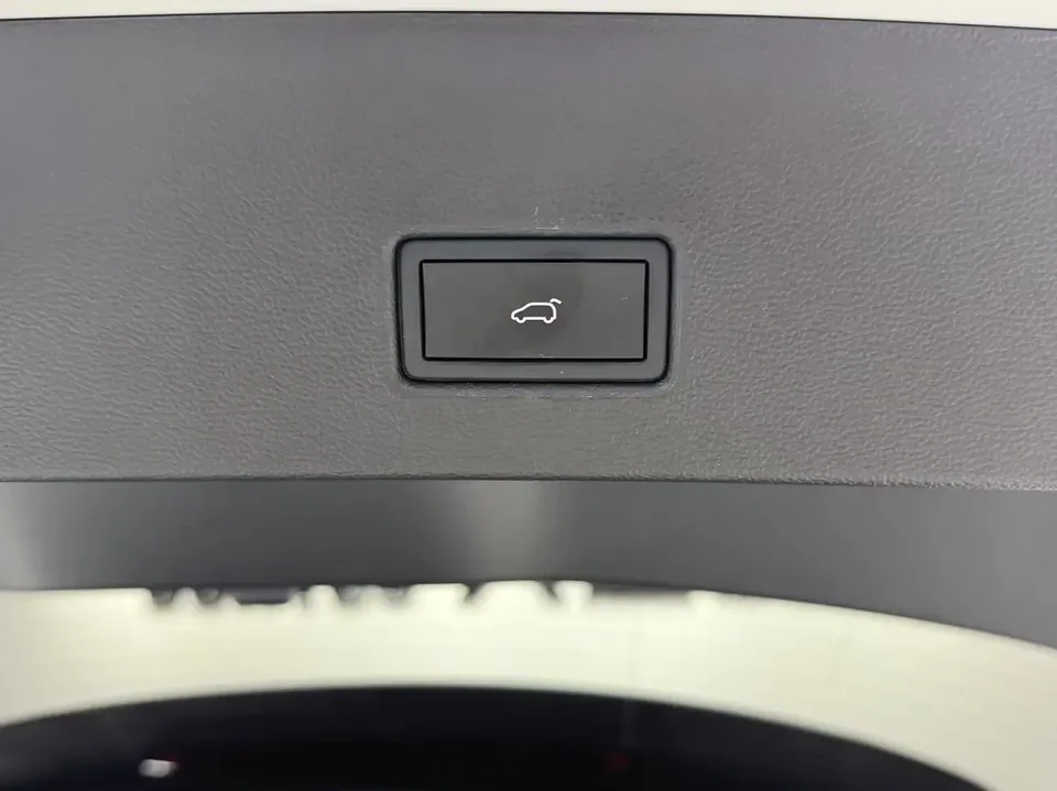 Volkswagen T-Roc TANG 2022 280TSI DSG 4WD Luxury Smart Edition 2022 — thumbnail 4