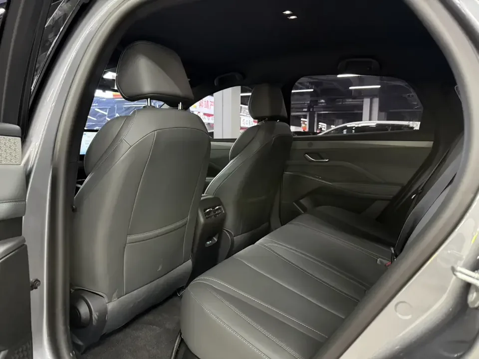BYD Qin PLUS DM Qin PLUS DM 2026 DM-i Intelligent Driving Version 128KM Progressive 2026 — thumbnail 3