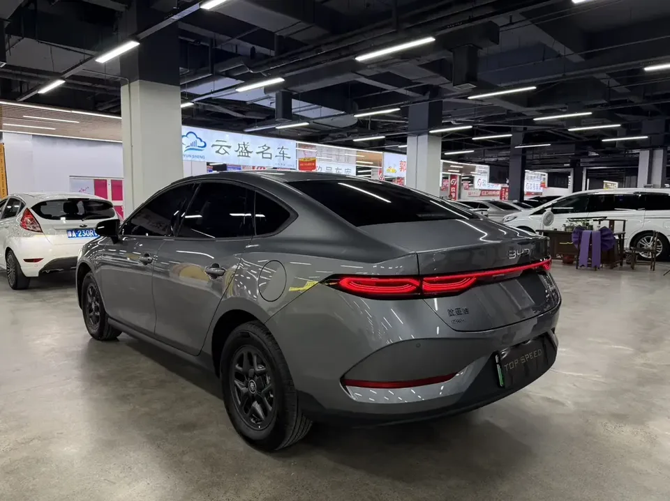 BYD Qin PLUS DM Qin PLUS DM 2026 DM-i Intelligent Driving Version 128KM Progressive 2026 — thumbnail 4