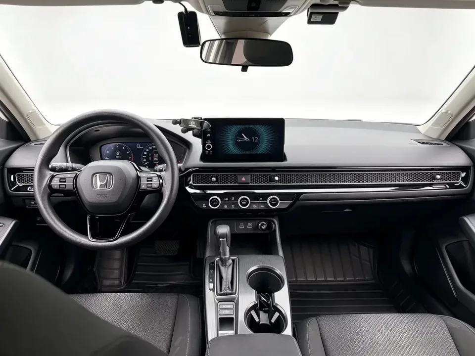 Honda Integra Style 2022 240TURBO CVT Tech Edition 2023 — thumbnail 3