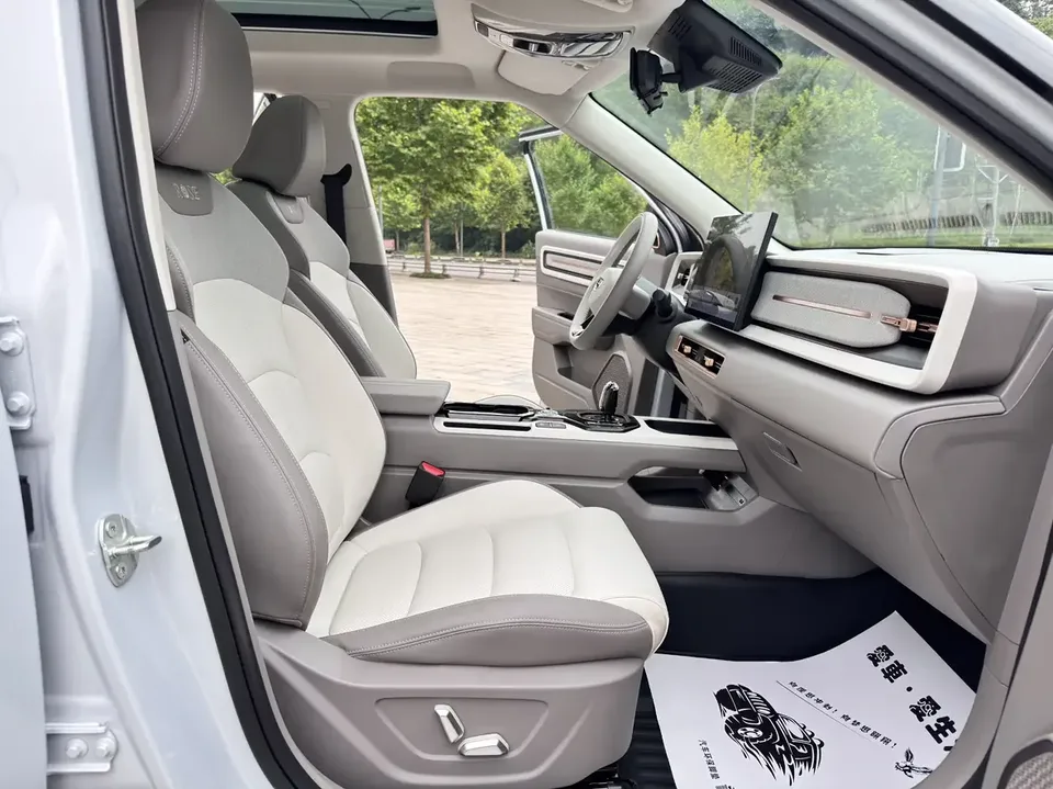 Geely ICON Geely ICON 2026 1.5TD Chocolate Edition 2025 — thumbnail 5