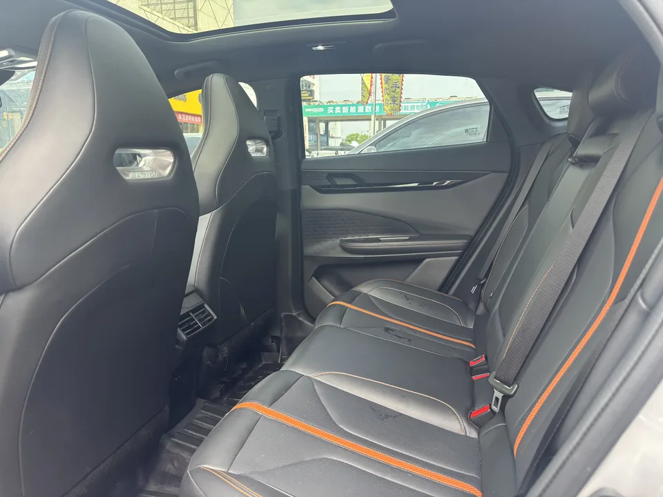 Changan UNI-V Changan UNI-V 2024 1.5T Premium 2025 — миниатюра 3