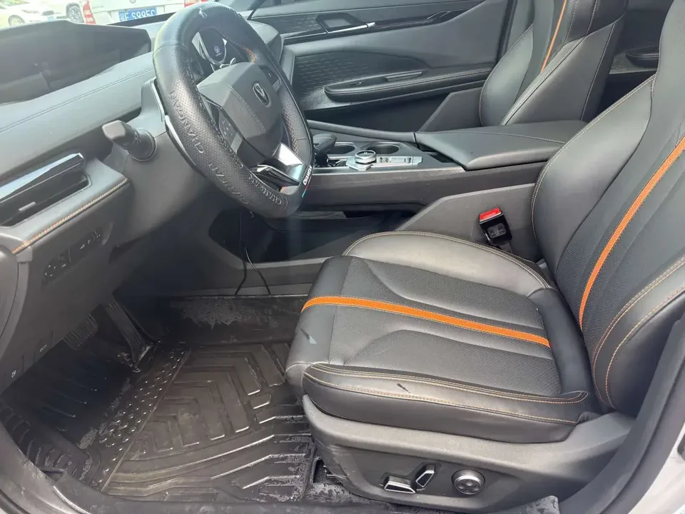 Changan UNI-V Changan UNI-V 2024 1.5T Premium 2025 — миниатюра 5