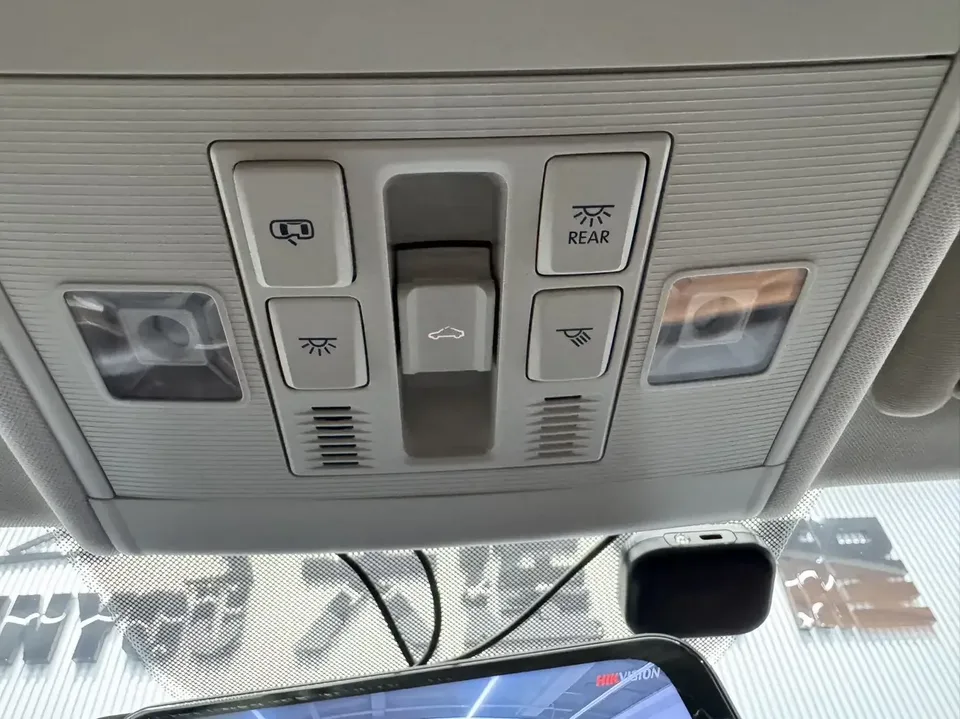 Volkswagen Bora Bora 2023 200TSI DSG Joy Edition 2023 — thumbnail 4