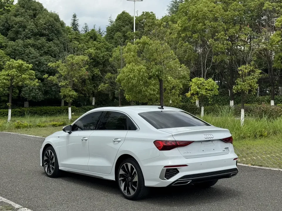 Audi A3 Audi A3 2023 A3L Limousine 35 TFSI facelift: stylish and sporty 2023 — миниатюра 2