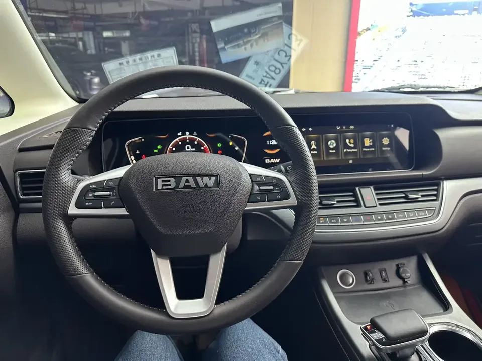 BAW Ruisheng Ace M7 Ruisheng Ace M7 2023 2.0L Business Edition Luxury Automatic Long Axis 7 Seaters 2023 — thumbnail 4