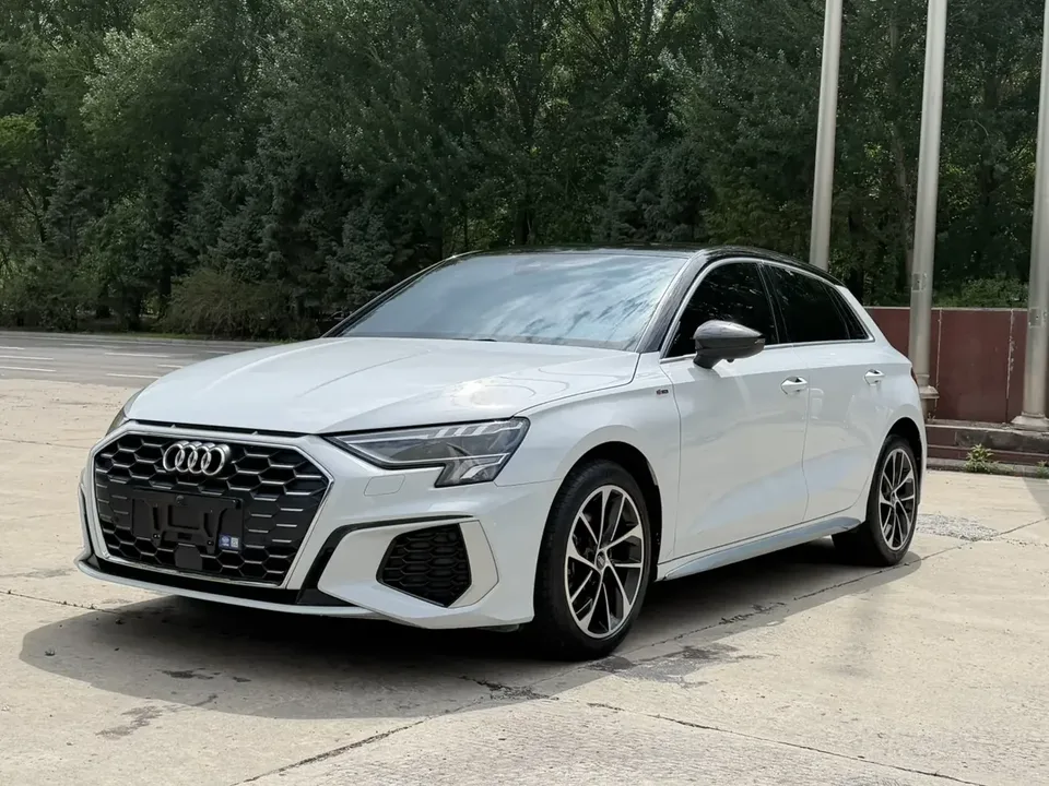 Audi A3 Audi A3 2022 Sportback 35 TFSI Progressive Elegance 2022 — photo 1, buy with delivery to Moscow