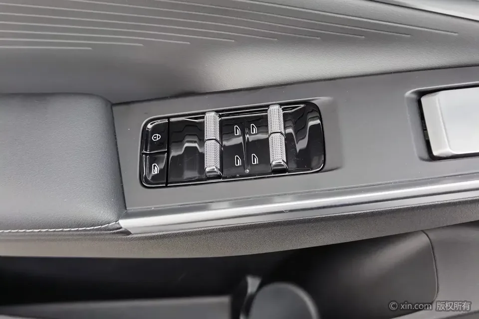 Geely Atlas Boyue 2023 Boyue COOL 1.5T Smart 2024 — thumbnail 3
