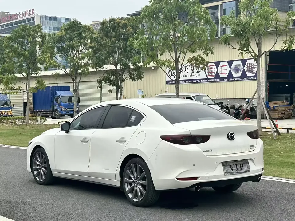 Mazda Axela Mazda3 Angkesela 2021 2.0L Automatic Quality Edition 2022 — thumbnail 4