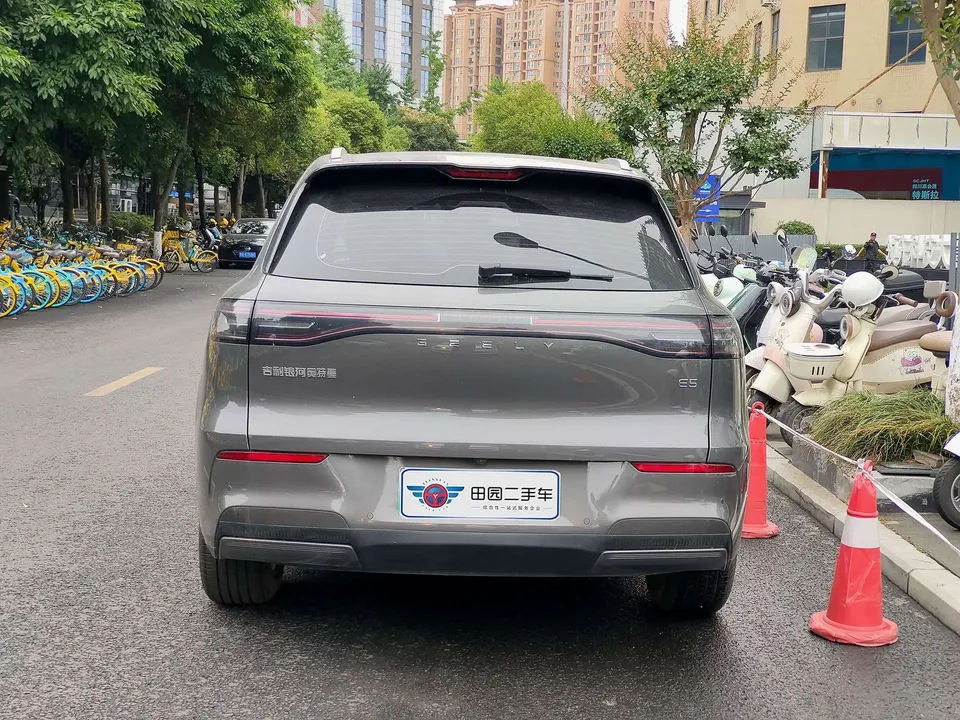Geely Galaxy E5 Galaxy E5 2024 530km Starship Edition 2024 — thumbnail 2