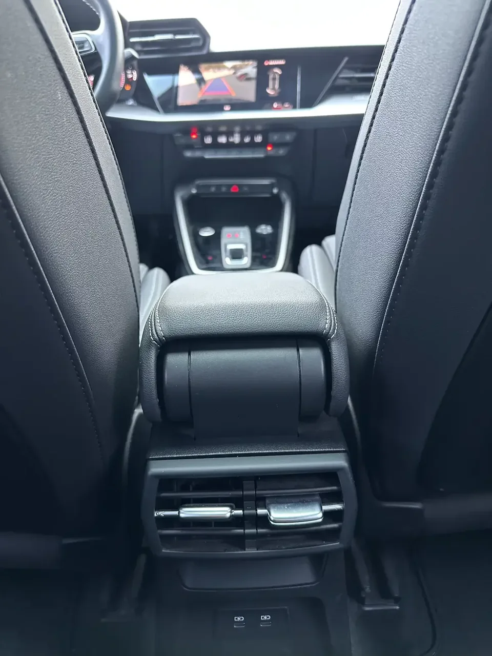 Audi A3 Audi A3 2022 Sportback 35 TFSI Stylish and sporty 2022 — thumbnail 5