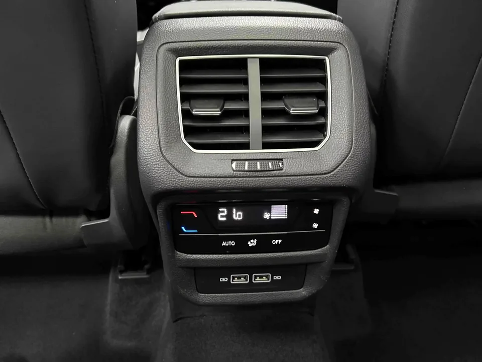 Volkswagen Tayron Tanyue 2023 280TSI 2WD Luxury Plus Advanced Edition 2023 — thumbnail 5
