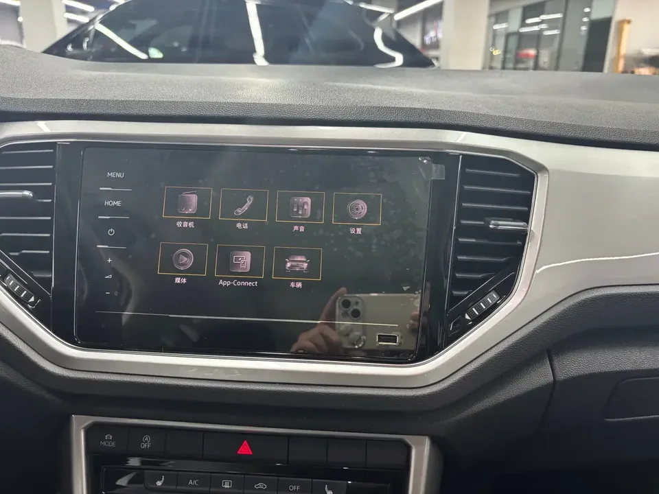 Volkswagen T-Roc TANG 2021 Modified 280TSI DSG 2WD Elite Smart Link Edition 2022 — thumbnail 3