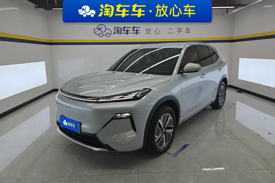 Geely Galaxy Starship 7 EM-i Galaxy Starship 7 EM-i 2025 55KM Departure Edition 2025 — photo 1, buy with delivery to Moscow