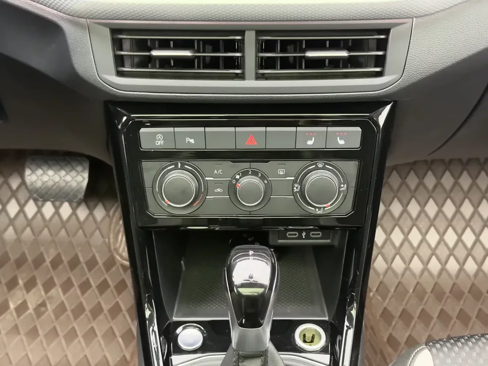 Volkswagen Explore the shadows Explore the shadows 2021 1.5L Automatic Joy-Link Edition 2022 — миниатюра 3