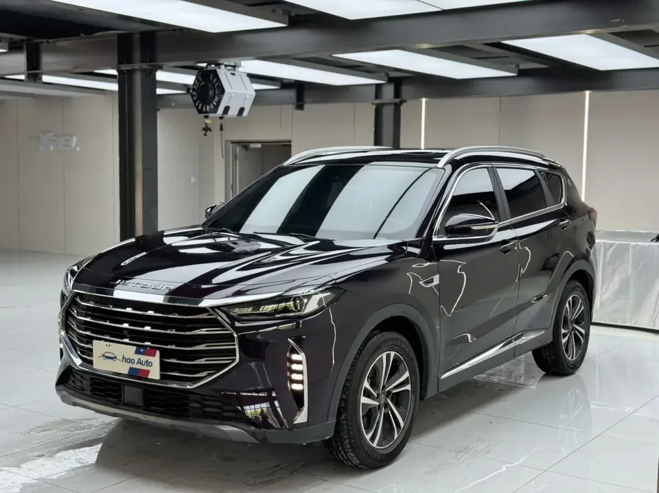 Jetour Jietu X70 PLUS Jietu X70 PLUS 2021 1.5T DCT 5-seater 2022 — photo 1, buy with delivery to Moscow