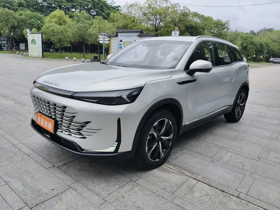 BAIC Beijing X7 Beijing X7 2023 1.5TD Super Enjoy+ 2024 — фото 1, купить с доставкой в Москву