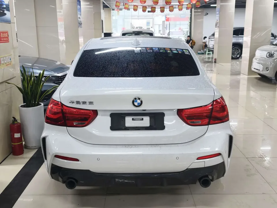 BMW 1 Series BMW 1 Series 2021 120i M Sport Night Edition 2022 — thumbnail 4
