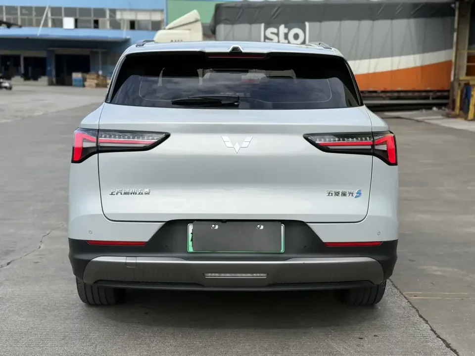 Wuling Starlight S PHEV Wuling Starlight S PHEV 2024 130km Flagship 2024 — thumbnail 2