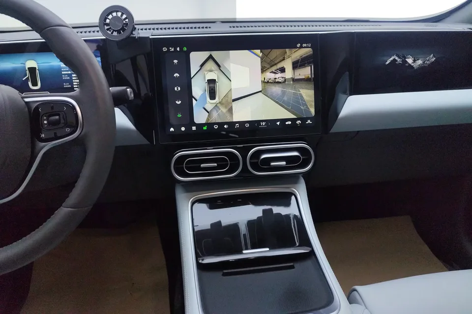 Leapmotor Zero running C01 Zero running C01 2023 Extended Range 216 Comfort Edition 2024 — thumbnail 3