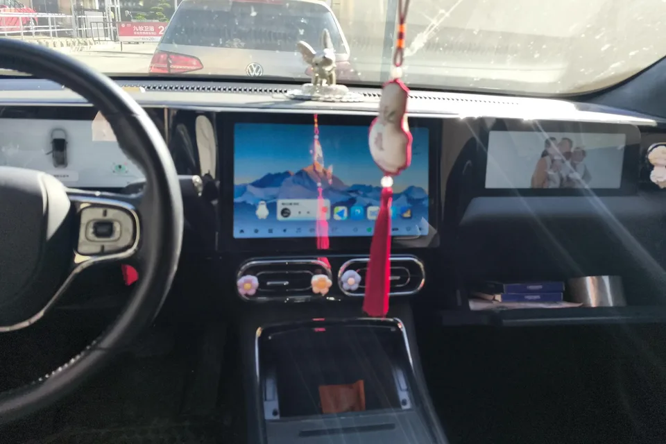 Leapmotor Zero running C01 Zero running C01 2023 630 4WD Performance Edition 2023 — thumbnail 4