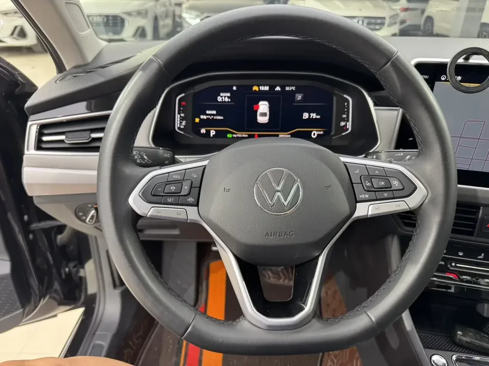 Volkswagen Bora Bora 2023 280TSI DSG Premium Edition 2023 — thumbnail 4