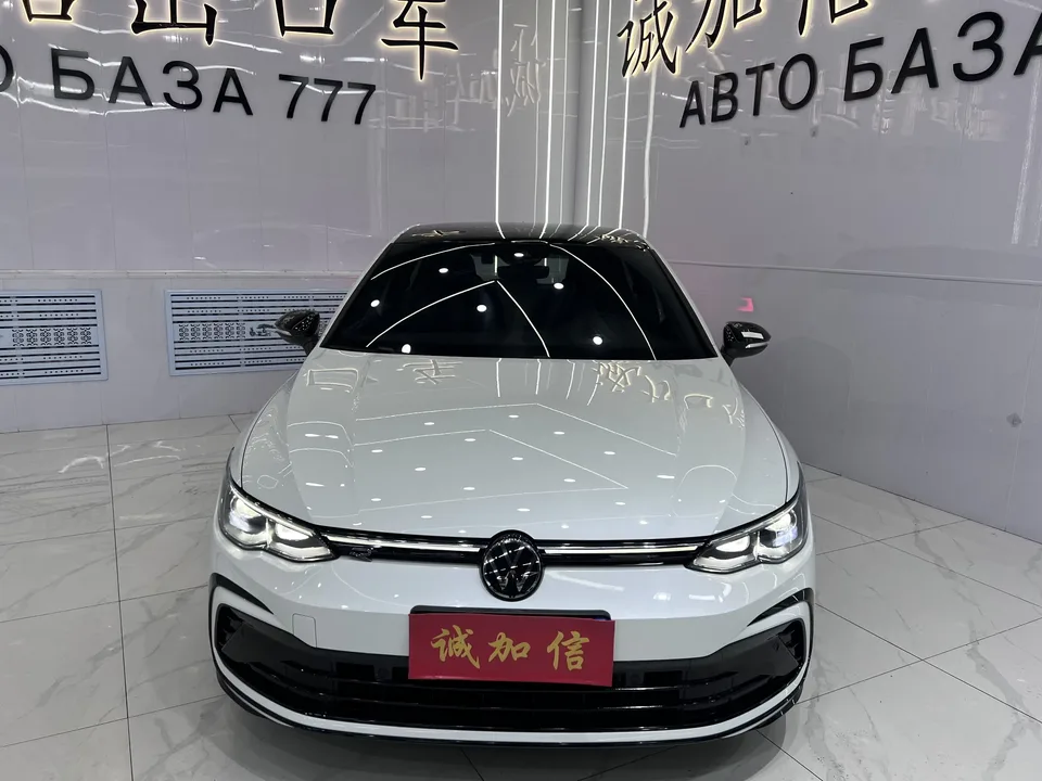 Volkswagen Golf golf 2021 280TSI DSG R-Line 2022 — photo 1, buy with delivery to Moscow
