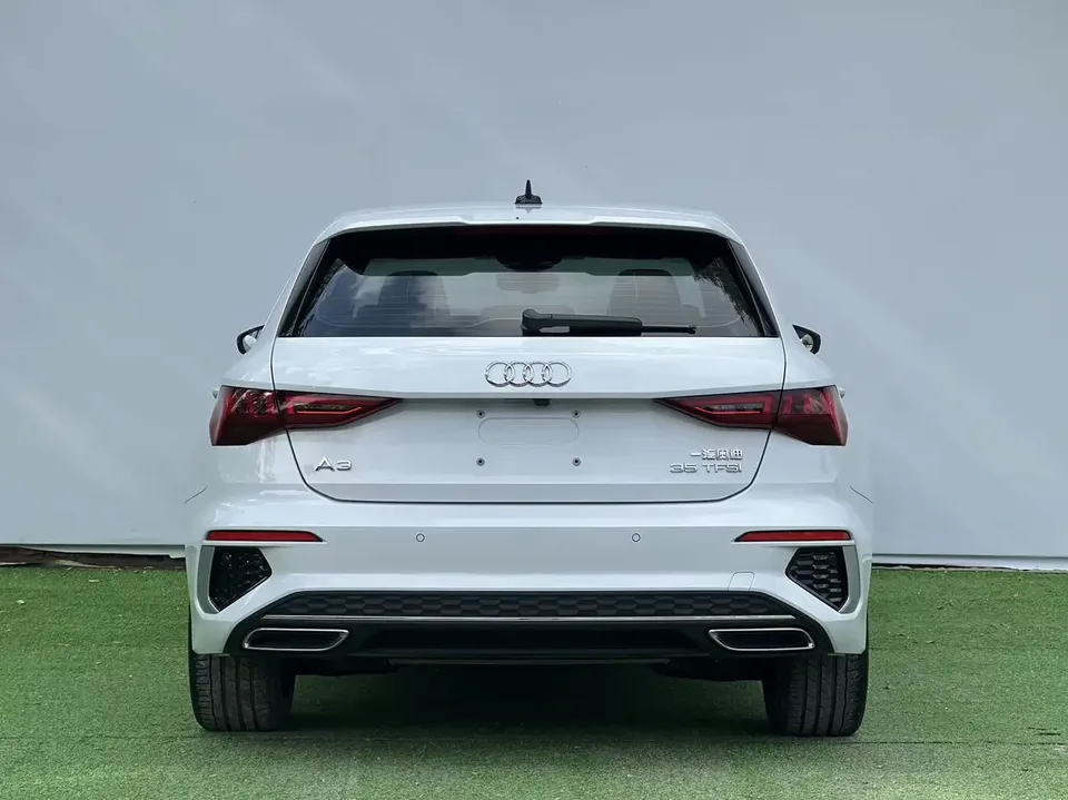 Audi A3 Audi A3 2022 Sportback 35 TFSI Stylish and sporty 2023 — миниатюра 2
