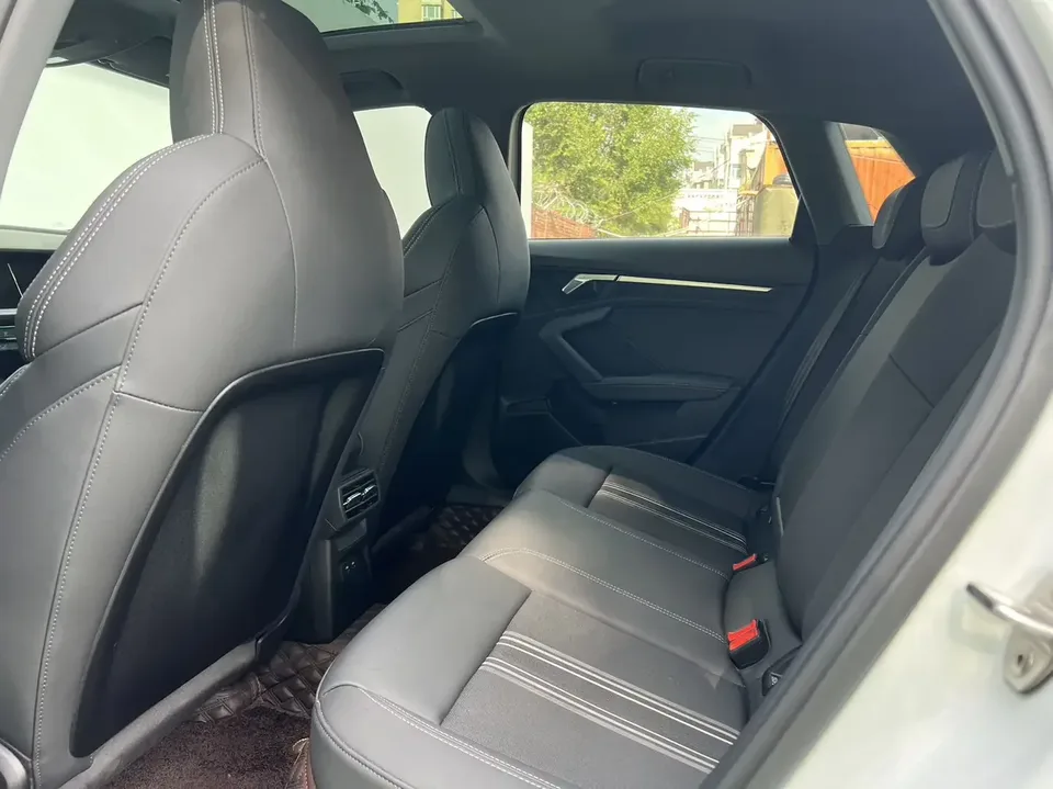 Audi A3 Audi A3 2022 Sportback 35 TFSI Stylish and sporty 2023 — миниатюра 3