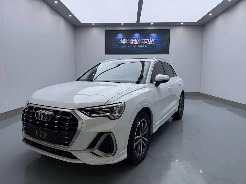 Audi Q3 Audi Q3 2022 35 TFSI Progressive Dynamic 2022 — photo 1, buy with delivery to Moscow