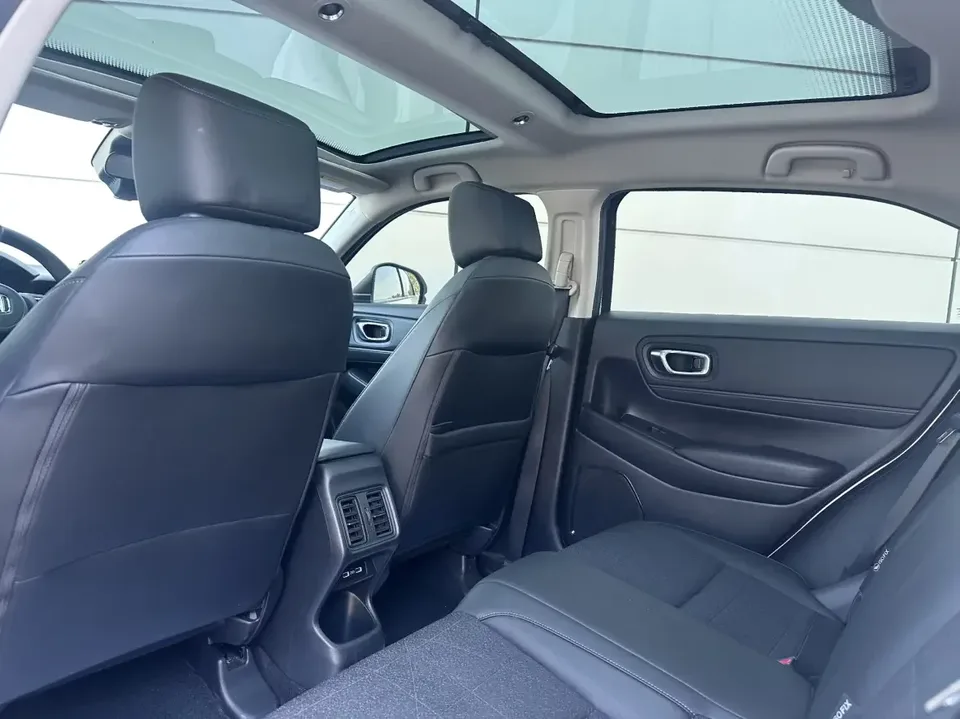 Honda VEZEL Binzhi 2023 1.5L CVT Technology Edition 2023 — thumbnail 4