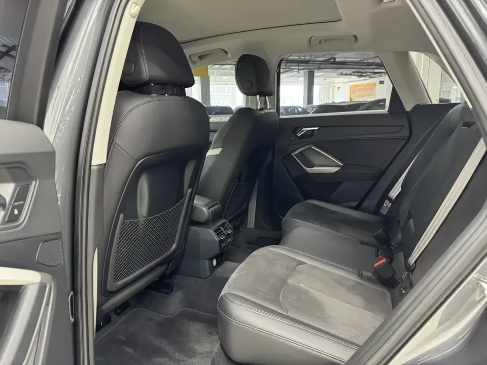 Audi Q3 Audi Q3 2022 35 TFSI Progressive Dynamic 2023 — thumbnail 3
