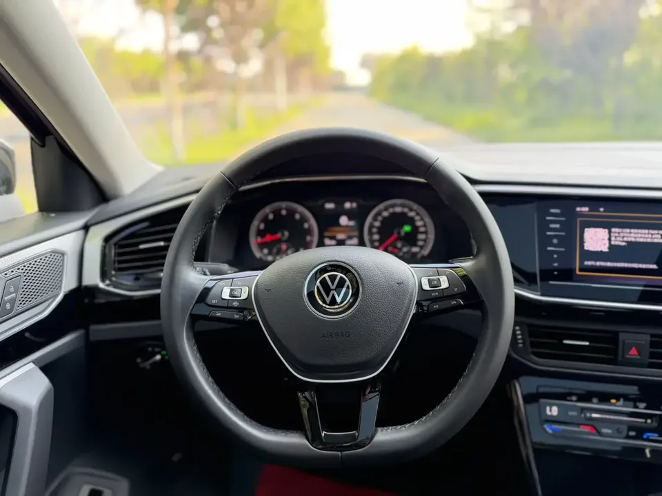 Volkswagen Tayron Tanyue 2022 280TSI 2WD Luxury Smart Edition 2022 — thumbnail 5