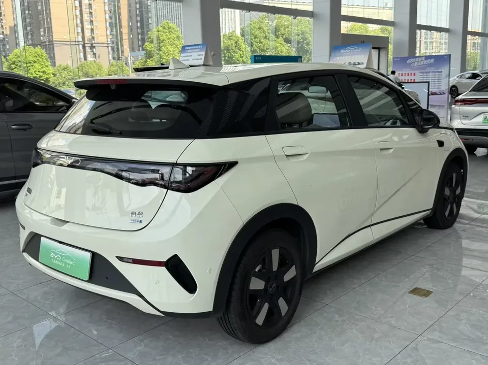 BYD Dolphin dolphin 2025 Smart Driving Edition 410KM Fashion Edition 2025 — thumbnail 3