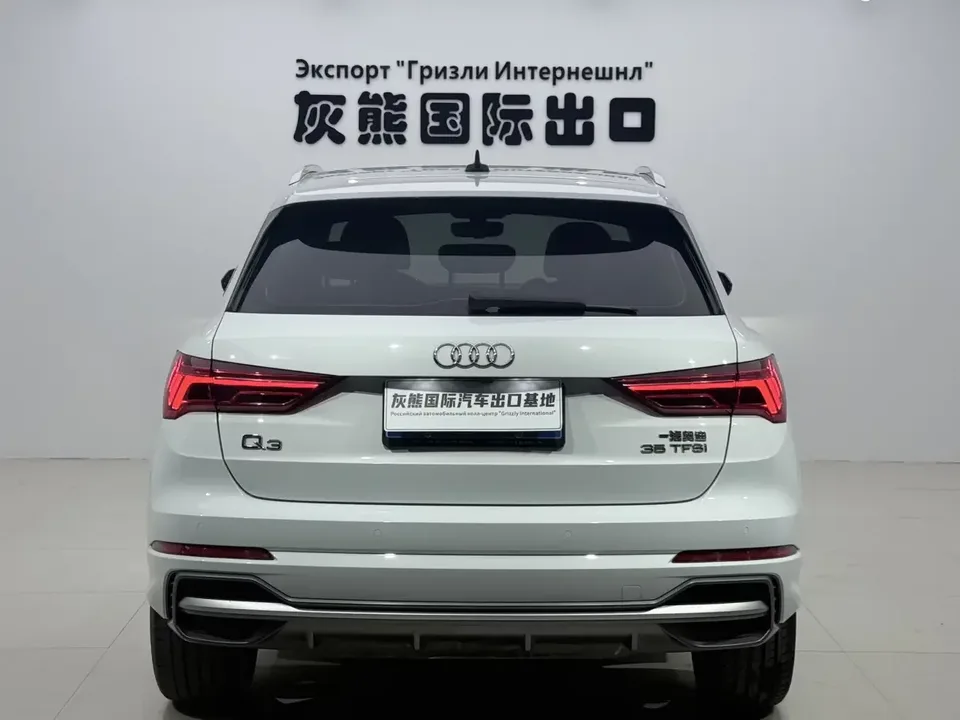 Audi Q3 Audi Q3 2021 35 TFSI Stylish Dynamic 2022 — thumbnail 2