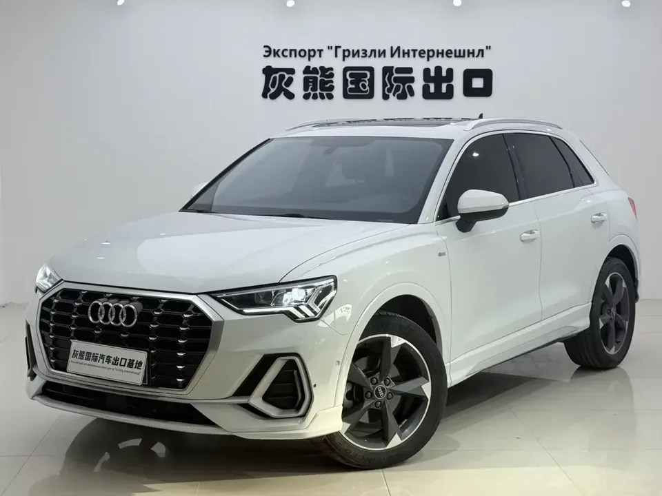 Audi Q3 Audi Q3 2021 35 TFSI Stylish Dynamic 2022 — photo 1, buy with delivery to Moscow