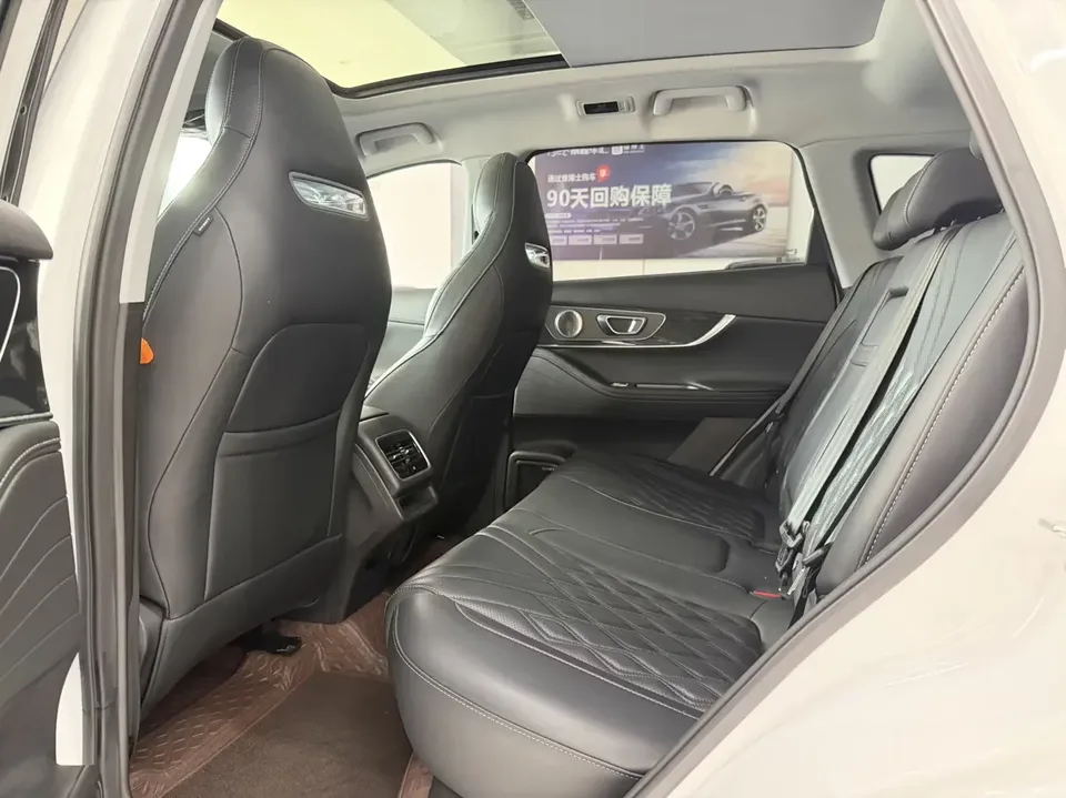 Chery Tiggo 7 Plus Tiggo 7 PLUS 2023 Champion Edition 1.5TCI CVT Extraordinary 2024 — thumbnail 4