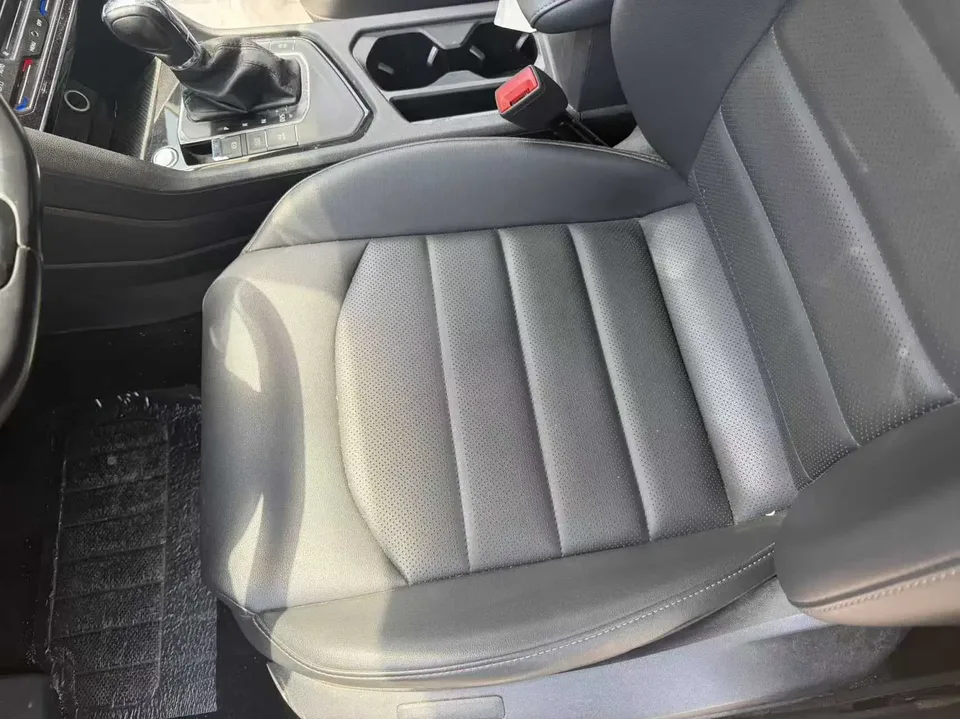 Volkswagen Tharu tuyue 2022 280TSI 2WD Deluxe Edition 2022 — thumbnail 3