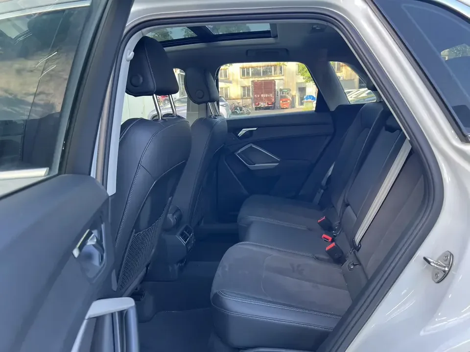 Audi Q3 Audi Q3 2022 35 TFSI Stylish Dynamic 2022 — thumbnail 4