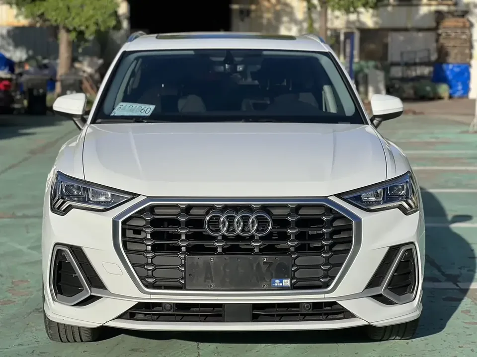 Audi Q3 Audi Q3 2022 35 TFSI Stylish Dynamic 2022 — photo 1, buy with delivery to Moscow
