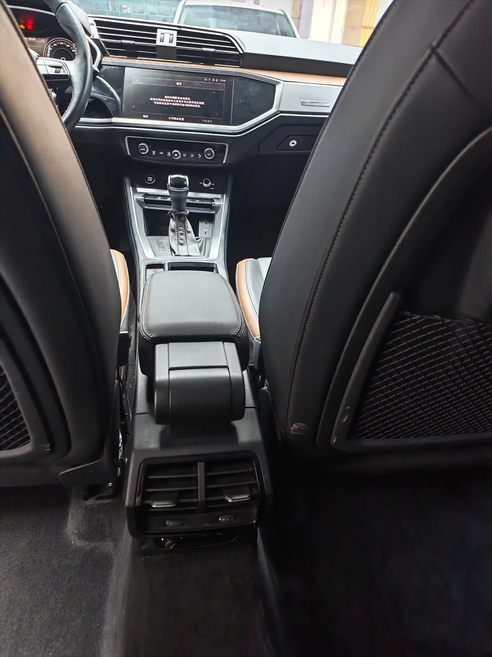 Audi Q3 Audi Q3 2022 35 TFSI Stylish and Elegant 2022 — thumbnail 4