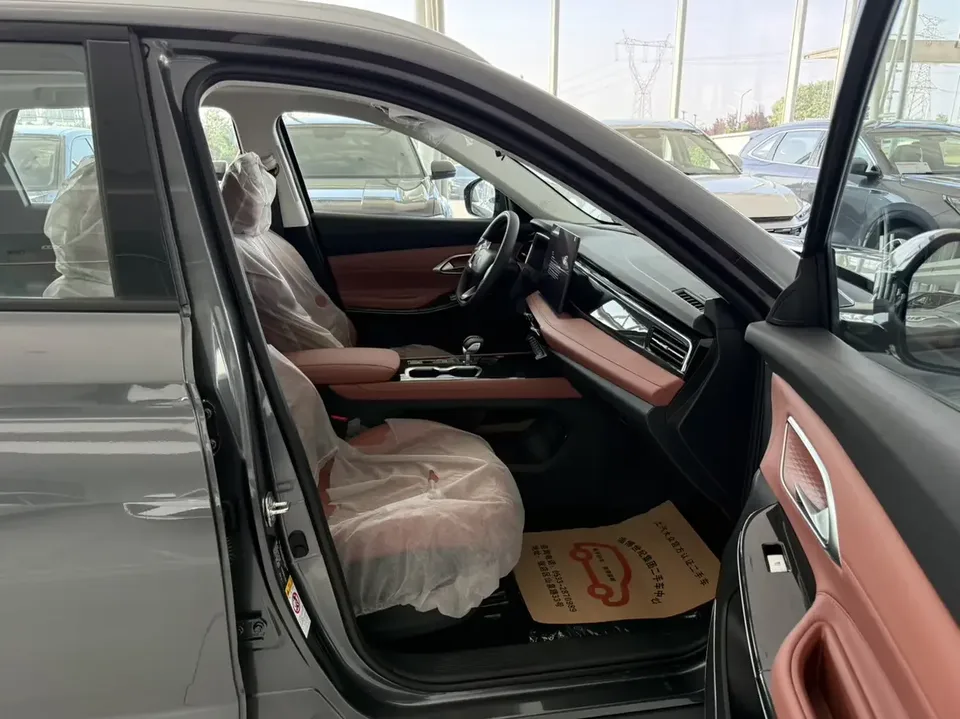 Changan CS75 Changan CS75 2026 PRO 1.5T DCT Enjoyable 5-seater 2026 — thumbnail 4